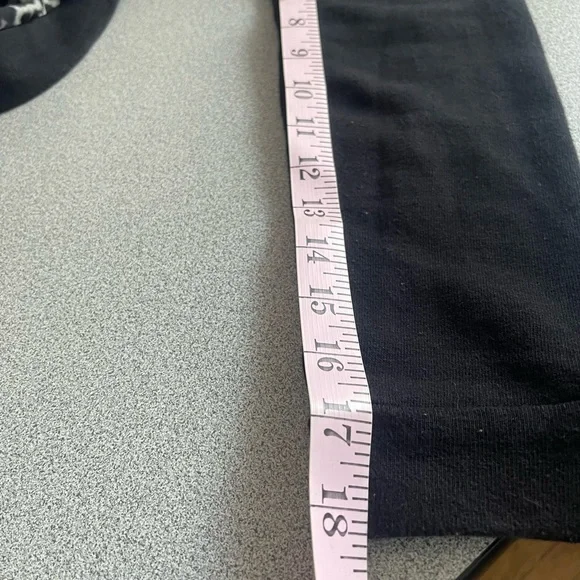 Forever 21 Black Leopard Print Sweatshirt Size Large - Picture 7 of 7